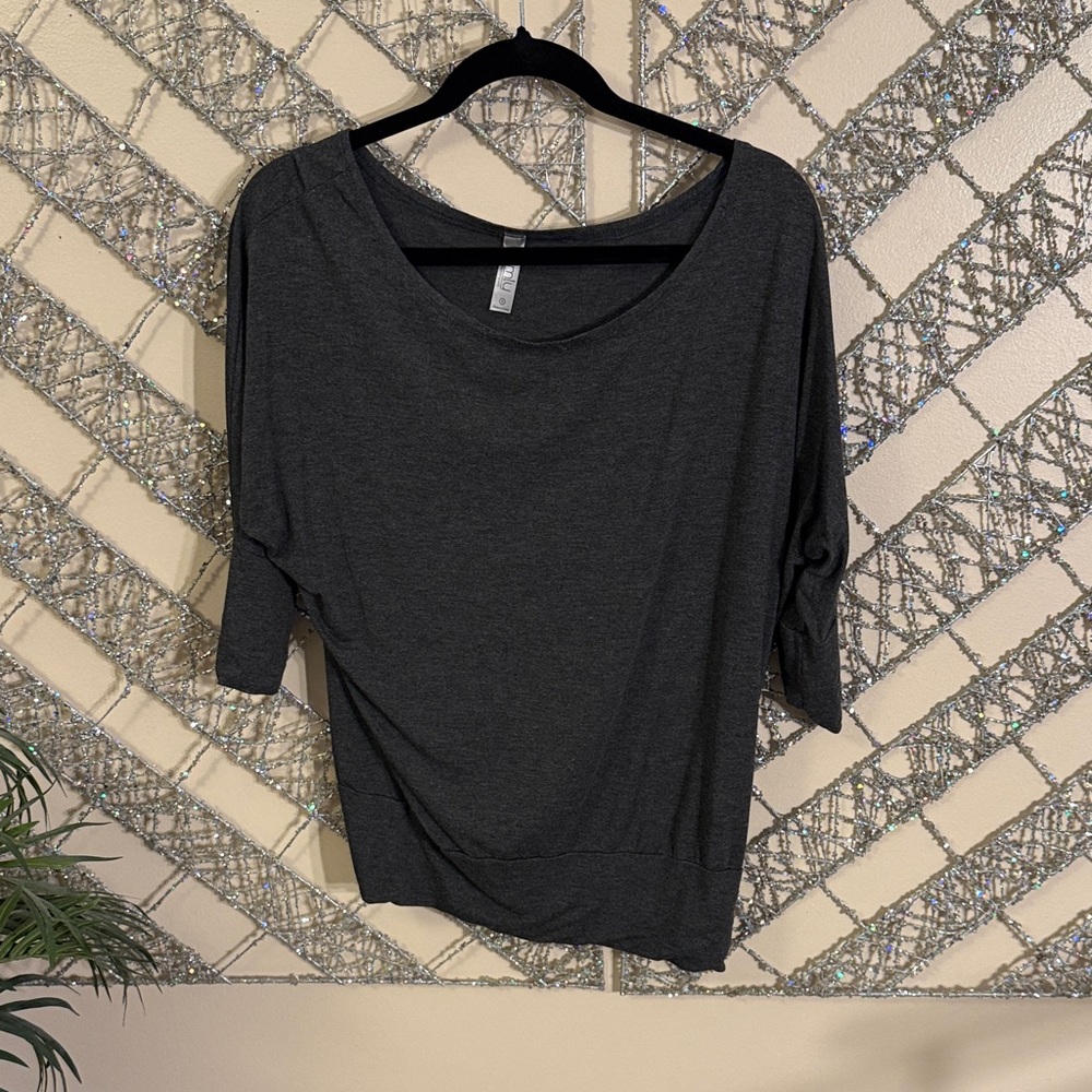 Women's Long Sleeve Gray Top